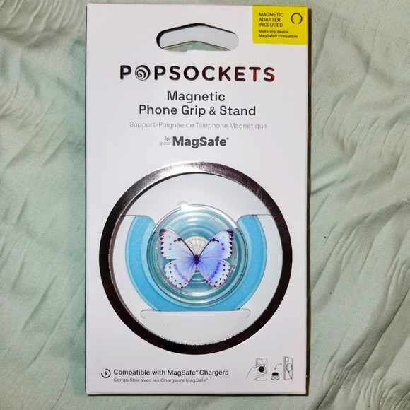PopSocket with Magsafe - Translucent Whisper Moth - Picture 1 of 3